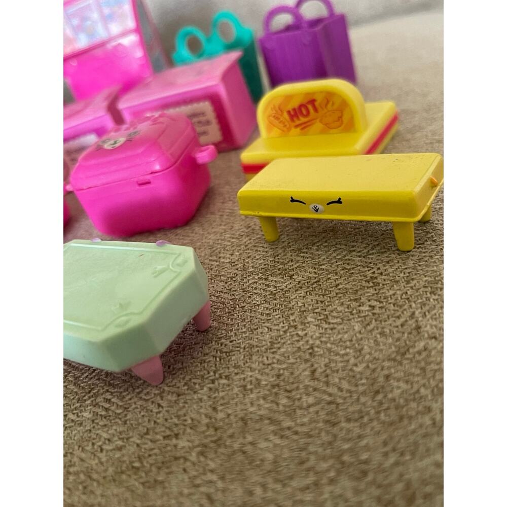 27 PCS Random From Shopkins Collection - Picture 3 of 11